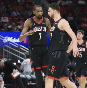 世界杯直播在线观看-恭喜火箭队！月均砍43.8分，锋线双核联盟第2！15+7射手全面进化