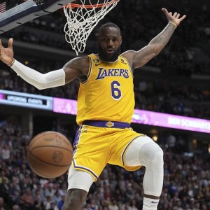 世界杯实时比分-NBA得分榜：詹姆斯断崖领先 哈登升至第九！再进一步几乎不可能？
