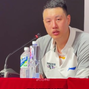 世界杯实时比分-15分11板！翟晓川：没太去想自己的数据 就是尽可能做好自己