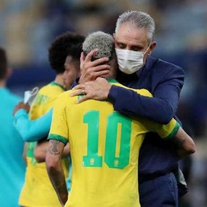 世界杯实时比分-输掉美洲杯决赛后蒂特该去该留？名宿：得请来瓜帅