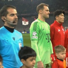 半场：拜仁0-0圣吉罗斯联合，比赛沉闷，诺伊尔救险