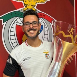 世界杯实时比分-葡媒：巴黎引入了本菲卡的理疗师，后者在本菲卡任职超过16年